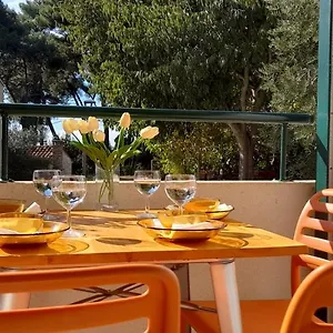  Apartment Laste-rondule